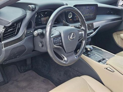 Used 2021 Lexus LS 500 image 9