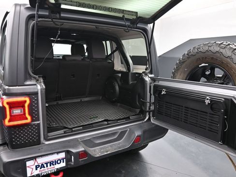 Used 2020 Jeep Wrangler Unlimited Rubicon AWD/4WD image 28