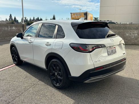 Used 2024 Honda HR-V Sport image 7