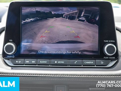 Used 2024 Nissan Rogue SV FWD image 34
