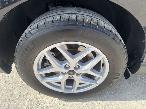 Used 2024 Ford Edge SEL image 26