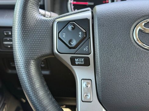 Used 2024 Toyota 4Runner Limited AWD/4WD image 32