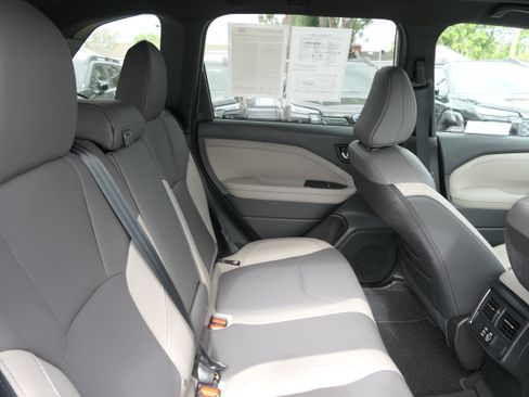 Used 2025 Subaru Forester Limited AWD/4WD image 23