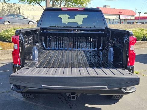 New 2026 Chevrolet Silverado 1500 W/T w/ Z71 Off-Road Package AWD/4WD image 25