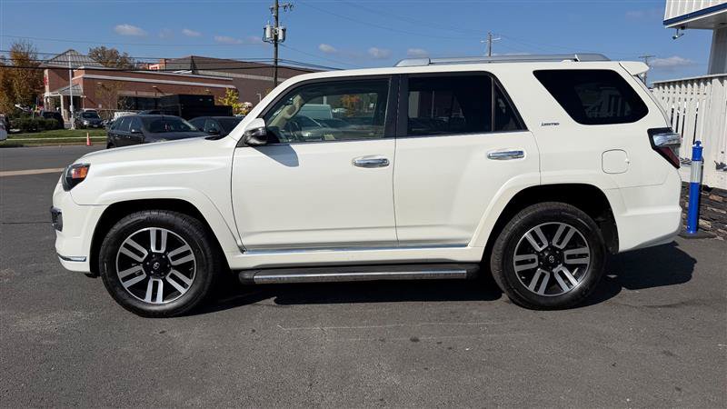 Used 2016 Toyota 4Runner Limited AWD/4WD image 3