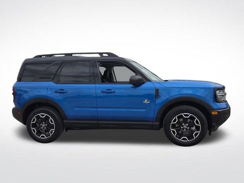 Certified 2025 Ford Bronco Sport Outer Banks w/ Outer Banks Tech Package+ AWD/4WD image 10