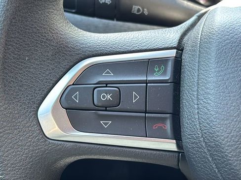 Used 2024 Jeep Compass Sport image 26