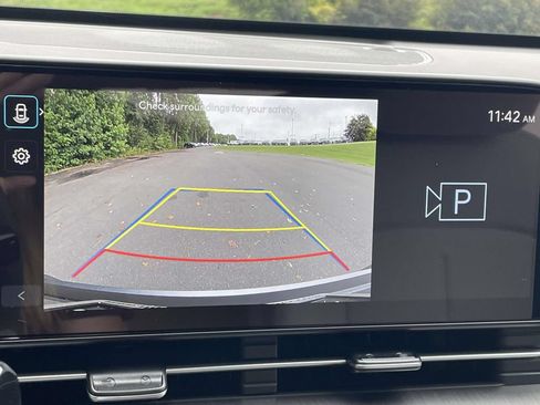New 2026 Hyundai Kona SEL Premium FWD image 28