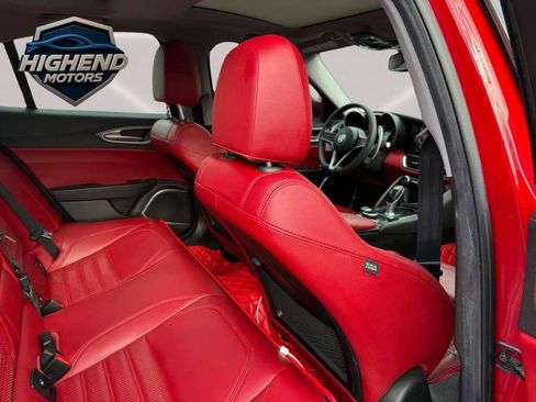 Used 2019 Alfa Romeo Giulia Ti Sport w/ Quick Order Package 22U Sport image 19