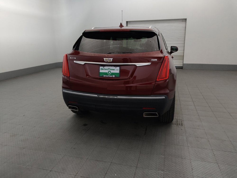 Used 2017 Cadillac XT5 Luxury w/ Driver Awareness Package FWD image 7
