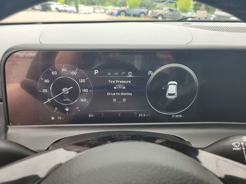 Used 2024 Kia Seltos EX FWD image 29