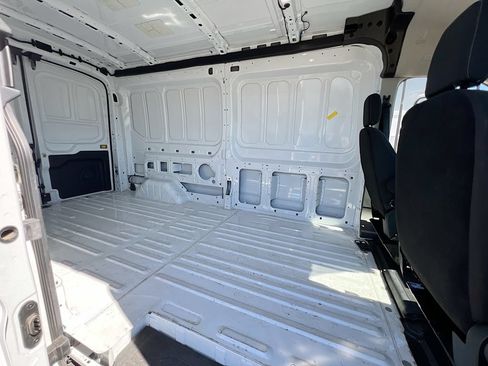 Used 2023 Ford E-Transit Medium Roof RWD image 26