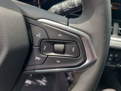 New 2026 Chevrolet Trax LT w/ Midnight Edition FWD image 23
