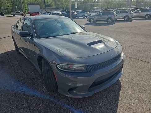 Used 2019 Dodge Charger R/T w/ Blacktop Package RWD image 6