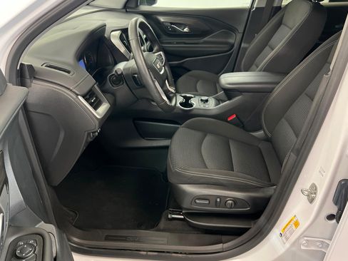 Used 2023 GMC Terrain SLE w/ Driver Convenience Package FWD image 18