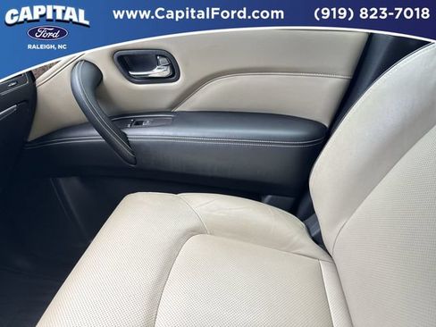 Used 2023 INFINITI QX80 Premium Select w/ All-Season Package AWD/4WD image 29