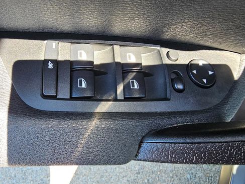 Used 2013 BMW X1 xDrive28i AWD/4WD image 31
