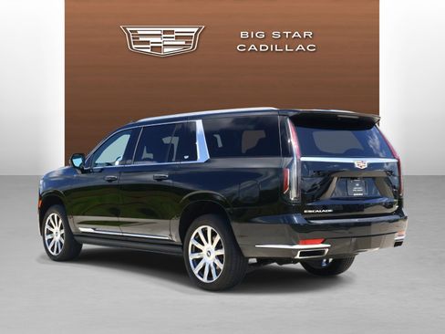 Used 2024 Cadillac Escalade ESV Premium Luxury Platinum AWD/4WD image 3