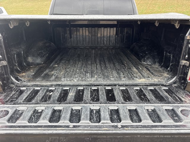 Used 2019 RAM 1500 Laramie AWD/4WD image 7