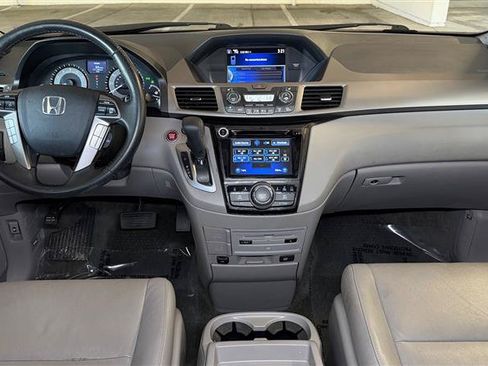 Used 2016 Honda Odyssey Touring image 15