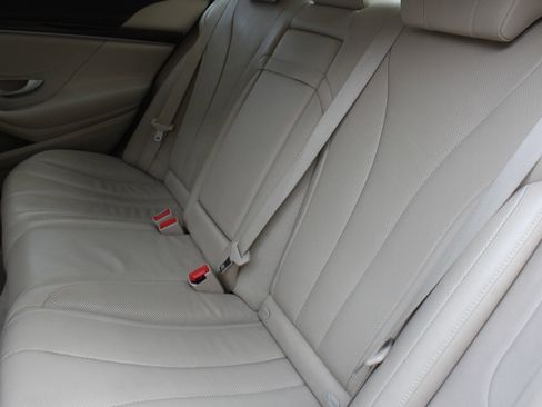 Used 2015 Mercedes-Benz S 550 4MATIC Sedan image 13