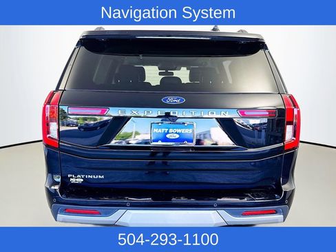 Used 2025 Ford Expedition Platinum AWD/4WD image 8