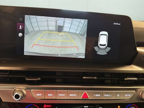 Used 2025 Kia Telluride S AWD/4WD image 23
