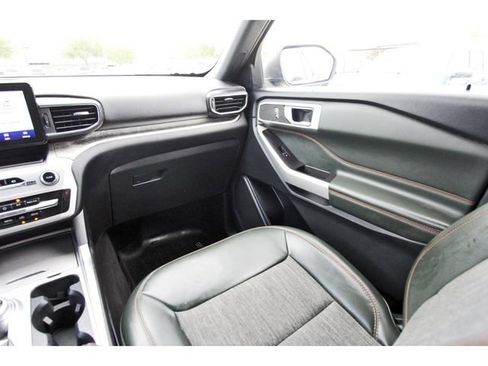 Used 2022 Ford Explorer Timberline image 9