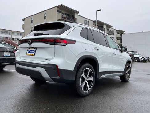 New 2026 Volkswagen Tiguan SE image 8