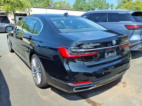 Used 2020 BMW 740i xDrive w/ Luxury Rear Seating Package AWD/4WD image 6