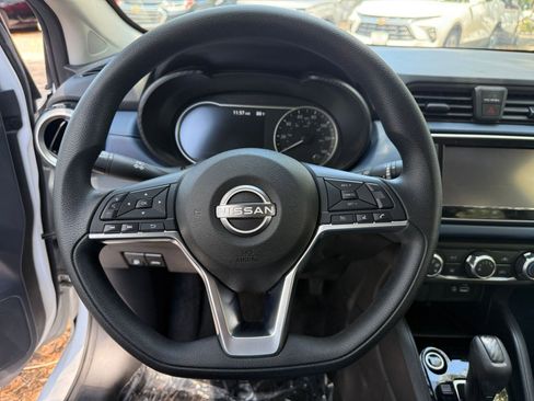 Used 2025 Nissan Versa SV FWD image 24
