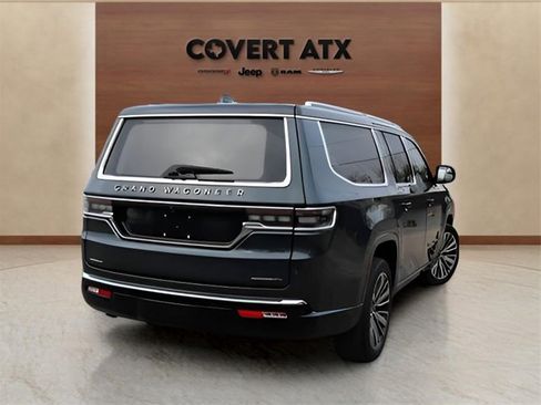 Used 2023 Jeep Grand Wagoneer L Series III w/ Rear Seat Video Group 1 image 5