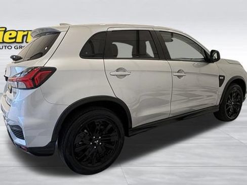 Used 2025 Mitsubishi Outlander Sport ES AWD/4WD image 5