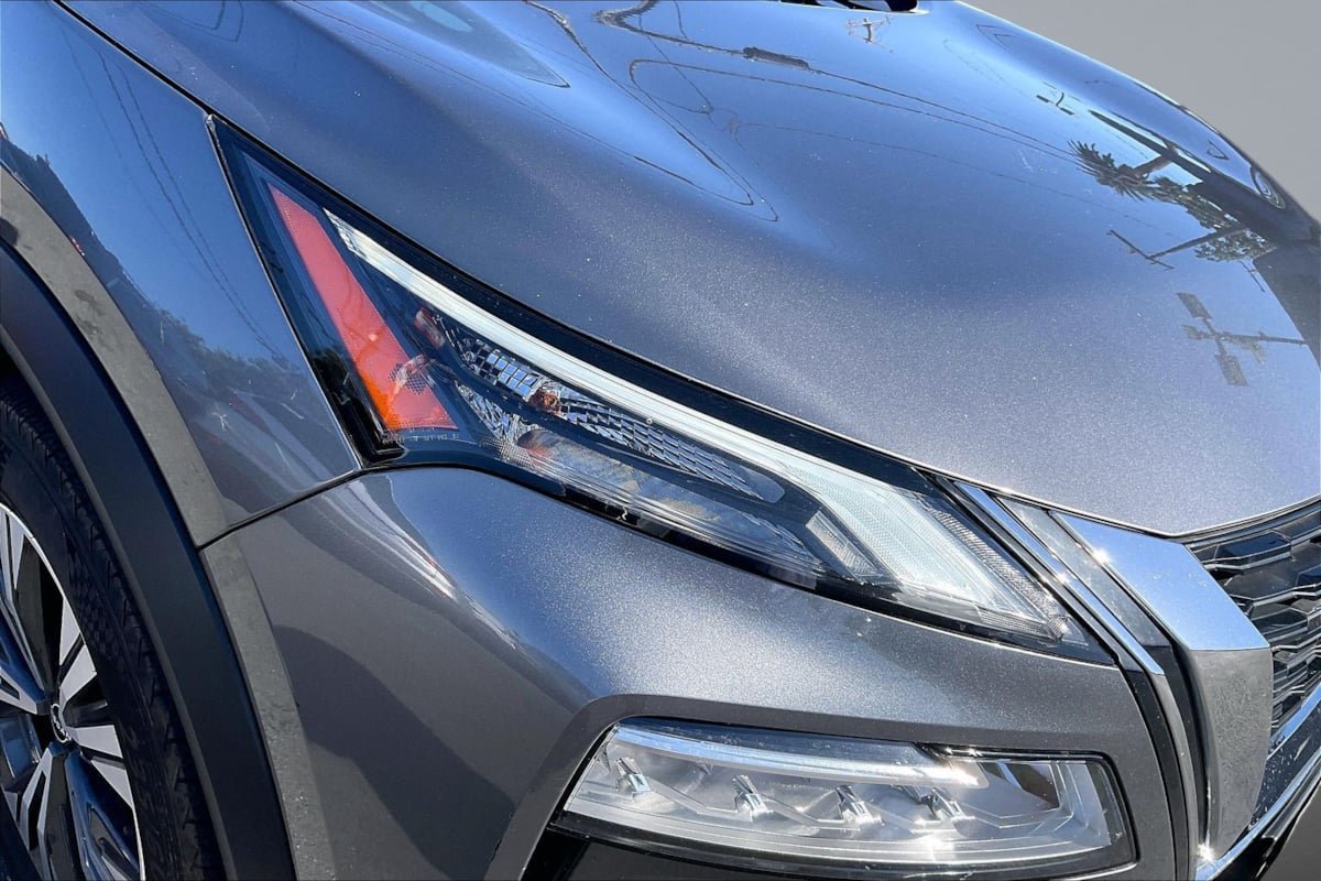 Used 2023 Nissan Rogue SV FWD image 29