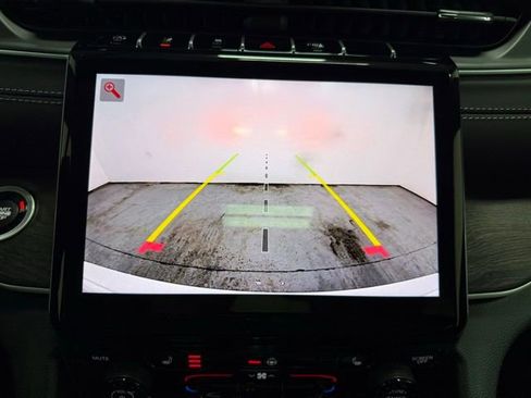 New 2025 Jeep Grand Cherokee Limited image 18