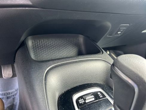 Used 2024 Toyota Corolla SE image 23