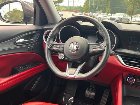 Used 2021 Alfa Romeo Stelvio Sprint w/ Nero Edizione RWD image 17