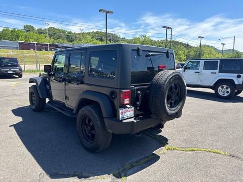 Used 2011 Jeep Wrangler Unlimited Sport AWD/4WD image 6