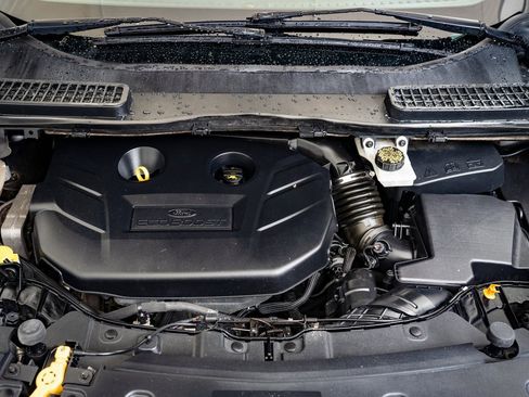 Used 2018 Ford Escape Titanium image 35