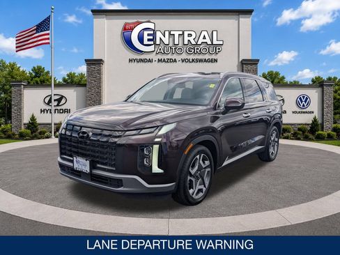 Certified 2023 Hyundai Palisade SEL w/ Premium Package AWD/4WD image 3