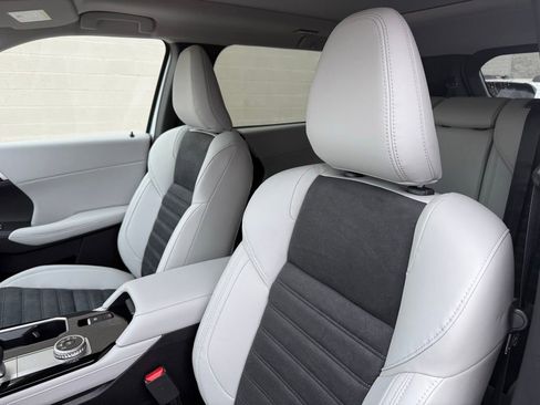 New 2026 Mitsubishi Outlander SE FWD image 22