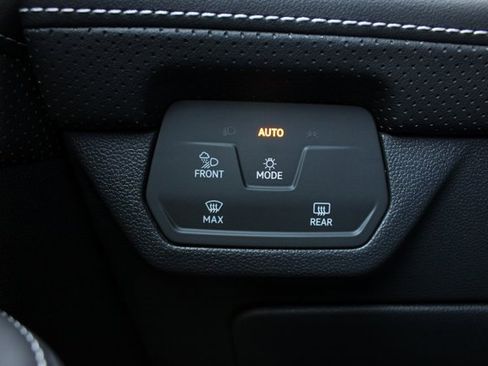 New 2025 Volkswagen Atlas Cross Sport SEL R-Line image 15