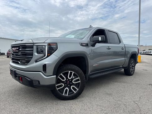 Used 2023 GMC Sierra 1500 AT4 w/ AT4 Premium Package AWD/4WD image 1