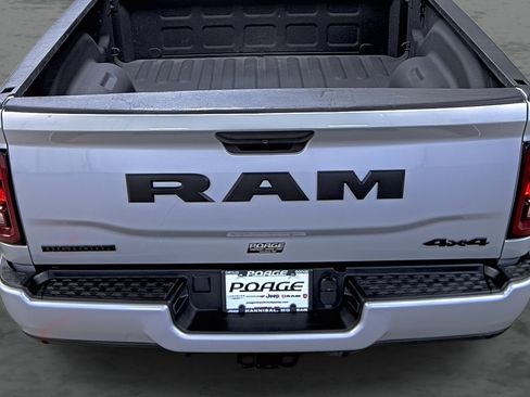 Used 2026 RAM 2500 Big Horn AWD/4WD image 11