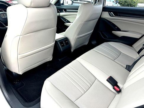 Used 2020 Honda Accord Touring image 21