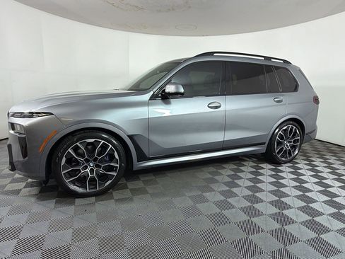 Used 2025 BMW X7 xDrive40i w/ Executive Package AWD/4WD image 19