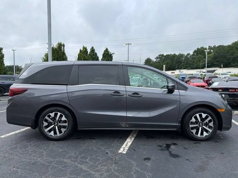 Certified 2026 Honda Odyssey EX-L image 5