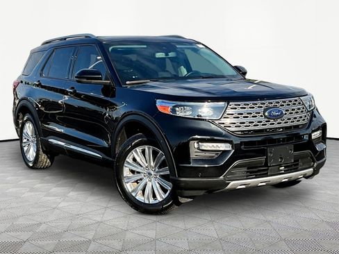 Used 2021 Ford Explorer Limited w/ Equipment Group 301A AWD/4WD image 3