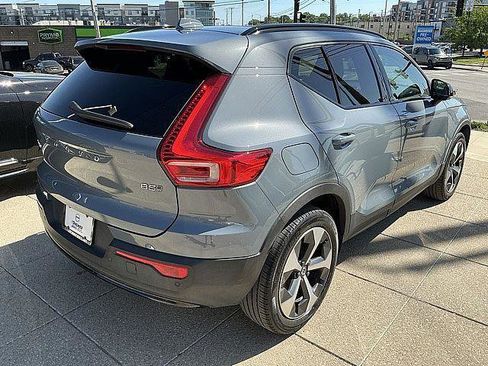 Certified 2023 Volvo XC40 B5 Plus w/ Protection Package Premier AWD/4WD image 6