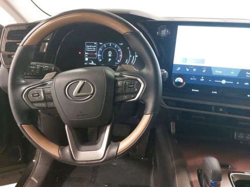 Used 2024 Lexus RX 350 Premium image 9